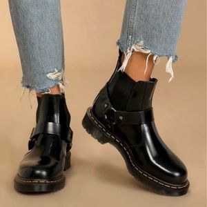 Dr. Martens Wincox Black Smooth Leather Buckled Chelsea Boots
